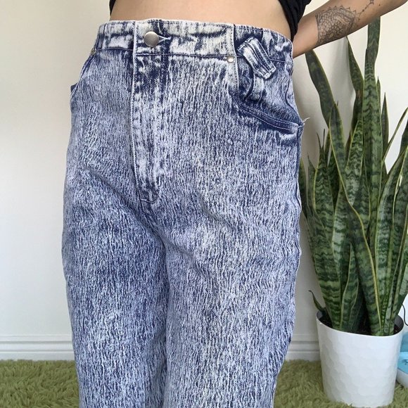 Vintage Acid Wash Bow Back Jeans - Picture 4 of 6